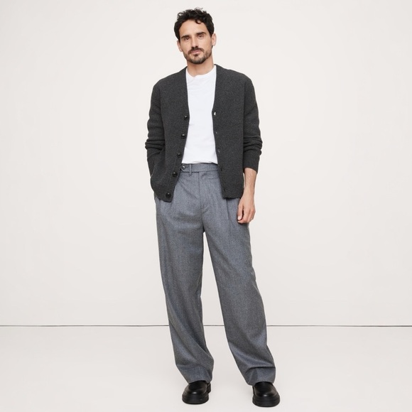 Banana Republic Extra Fine Merino Wool Cardigan Sweater Men’s Size Small Grey - Picture 1 of 8